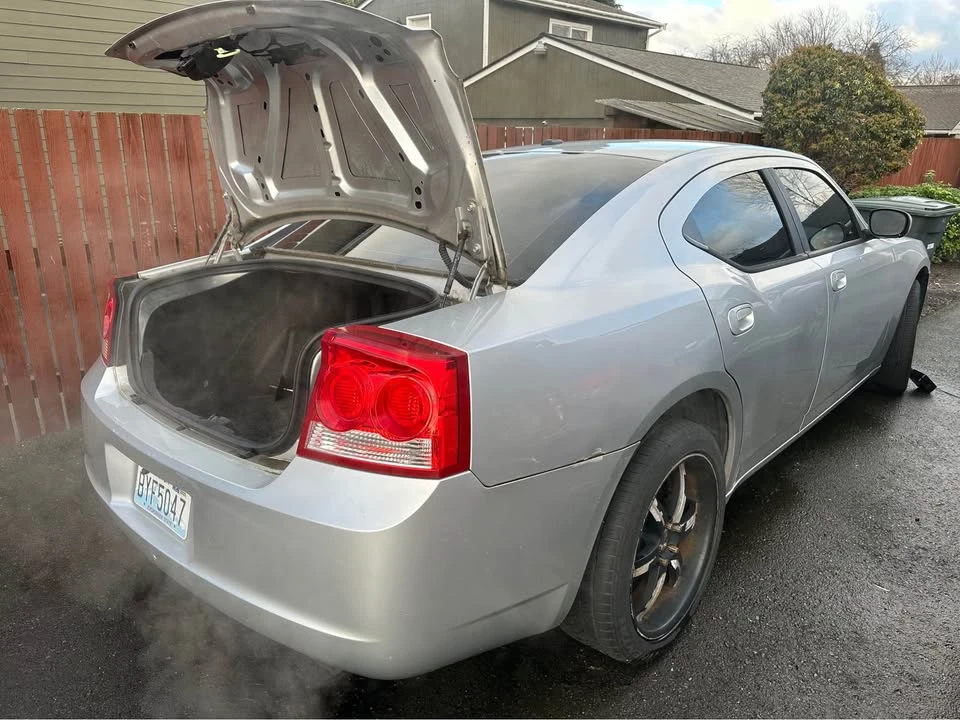 2010 Dodge Charger 6th Gen - Image 5 of 5