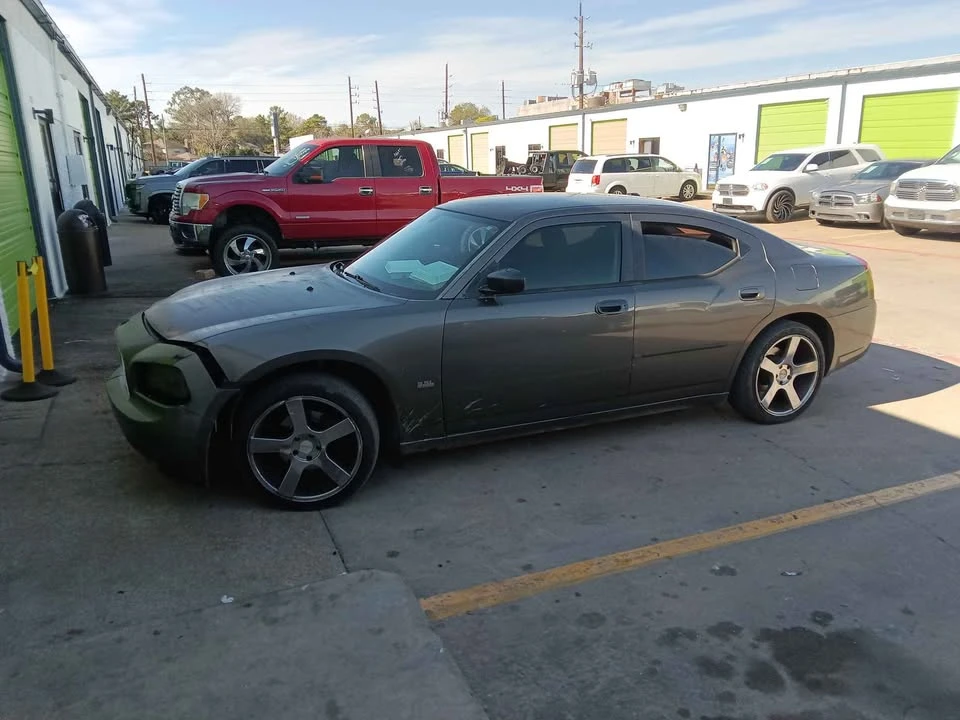 2010 Dodge Charger 6th Gen - Image 2 of 6