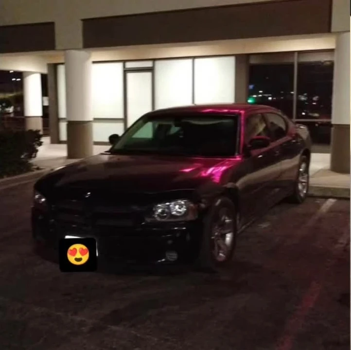 2010 Dodge Charger 6th Gen - Image 2 of 3