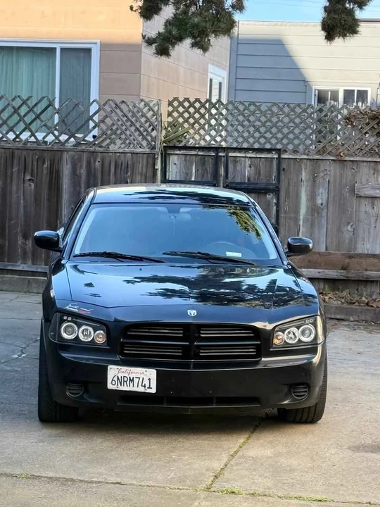 2010 Dodge Charger 6th Gen - Image 4 of 6