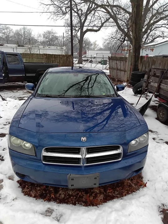 2010 Dodge Charger 6th Gen - Image 5 of 5