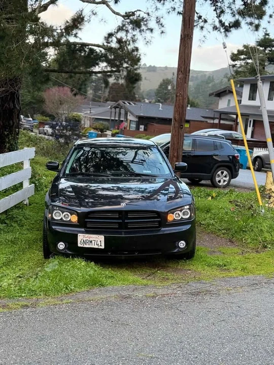 2010 Dodge Charger 6th Gen - Image 5 of 6