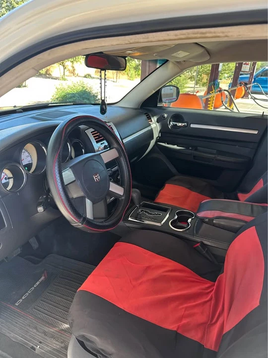 2010 Dodge Charger 6th Gen - Image 4 of 7