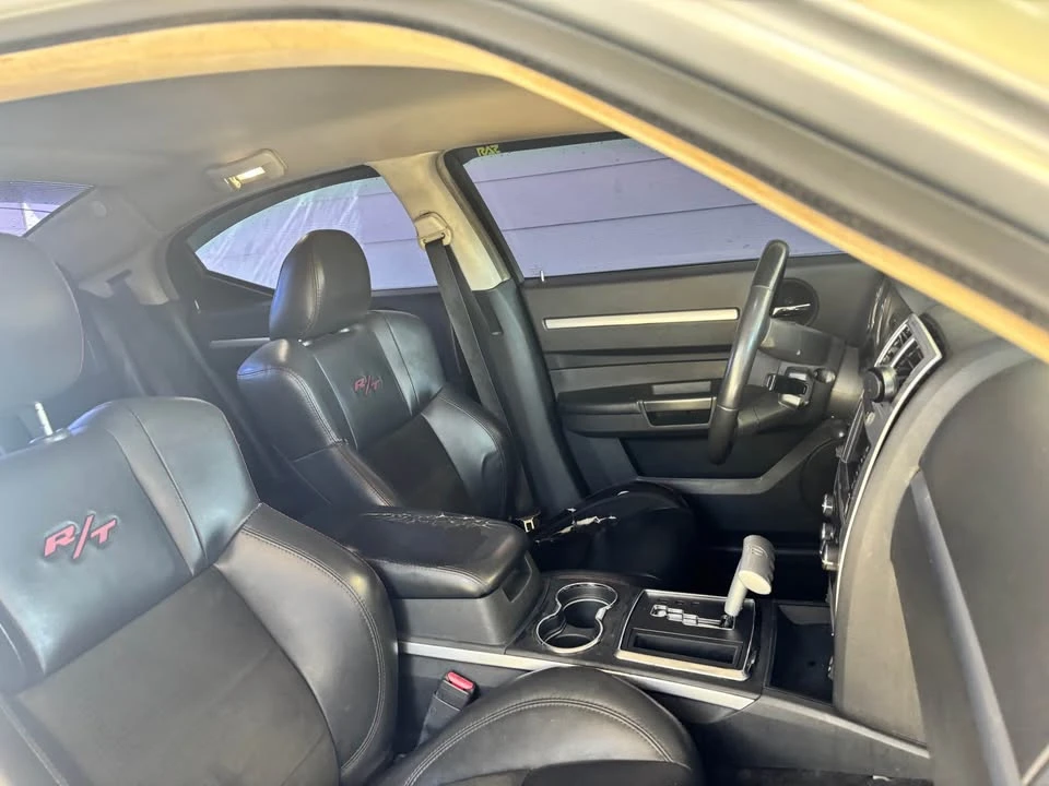 2010 Dodge Charger 6th Gen - Image 6 of 10