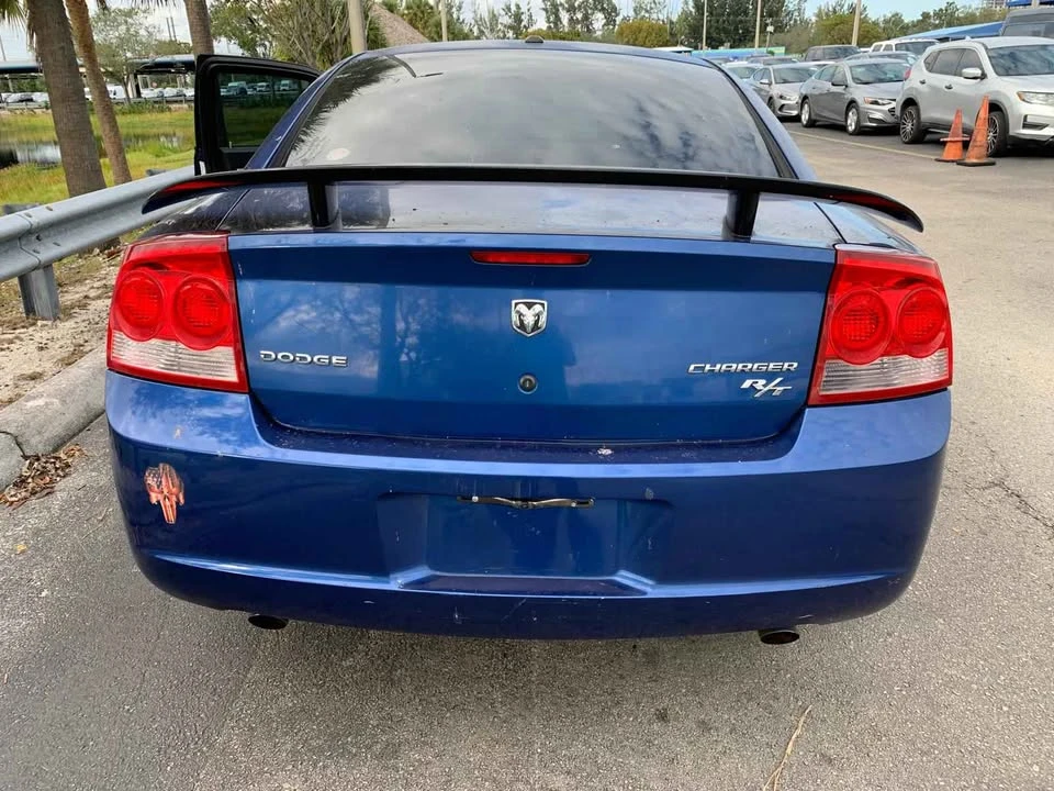 2010 Dodge Charger 6th Gen - Image 3 of 5
