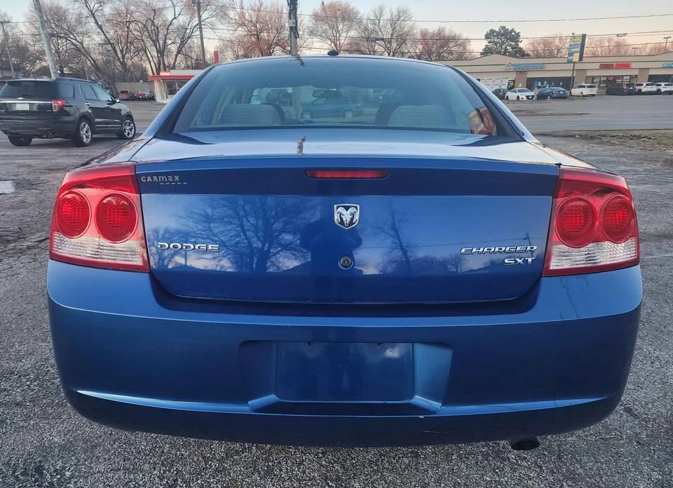 2010 Dodge Charger 6th Gen - Image 3 of 8