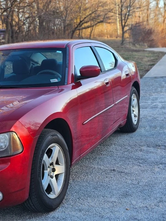 2010 Dodge Charger 6th Gen - Image 2 of 7