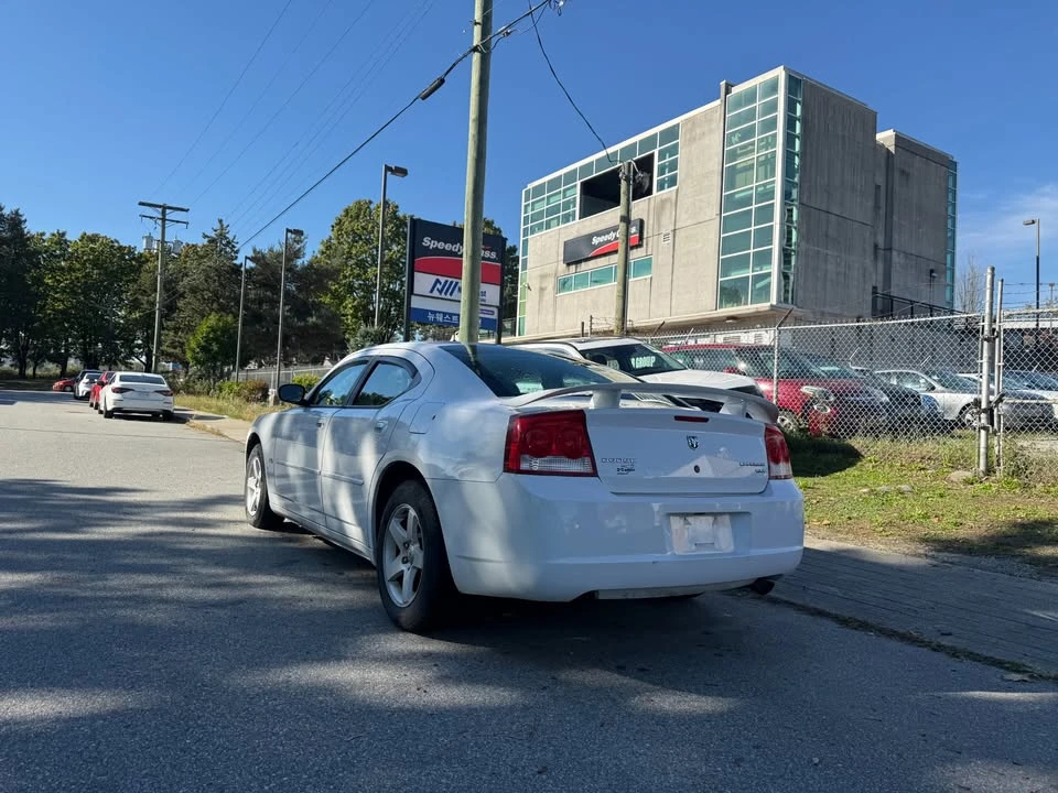 2010 Dodge Charger 6th Gen - Image 7 of 18