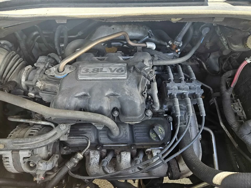 2010 Dodge Caravan - Image 2 of 9