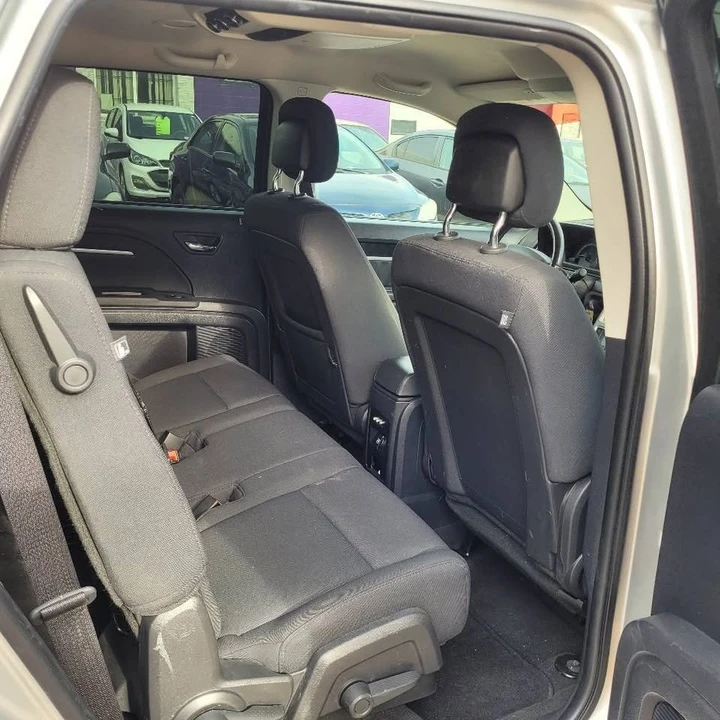 2010 Dodge Journey - Image 11 of 17