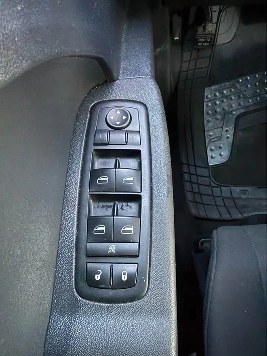 2010 Dodge Journey - Image 11 of 14