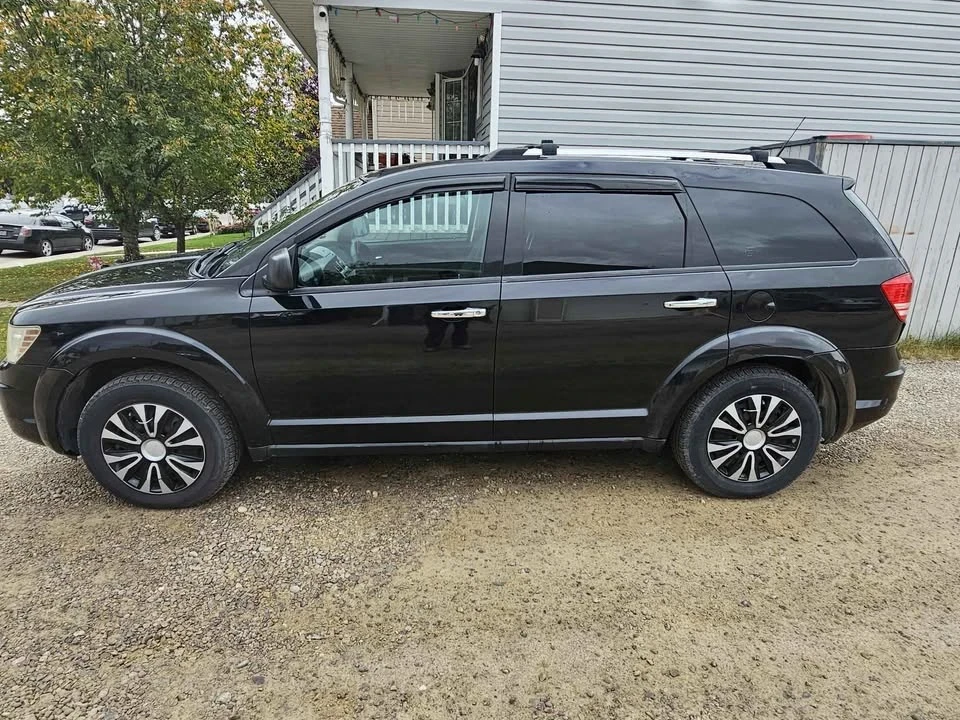 2010 Dodge Journey - Image 2 of 11