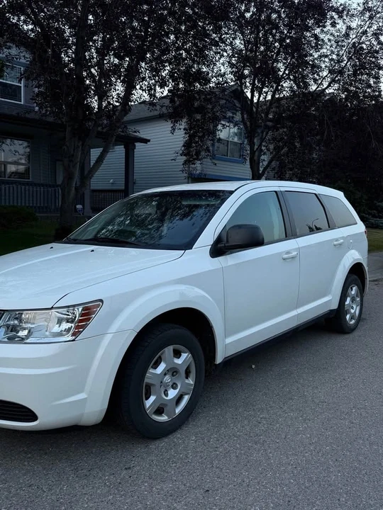 2010 Dodge Journey - Image 2 of 4