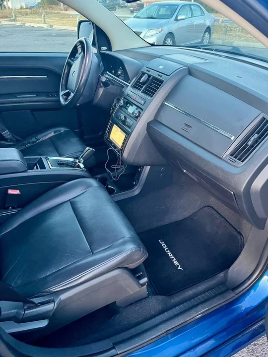 2010 Dodge Journey - Image 7 of 20