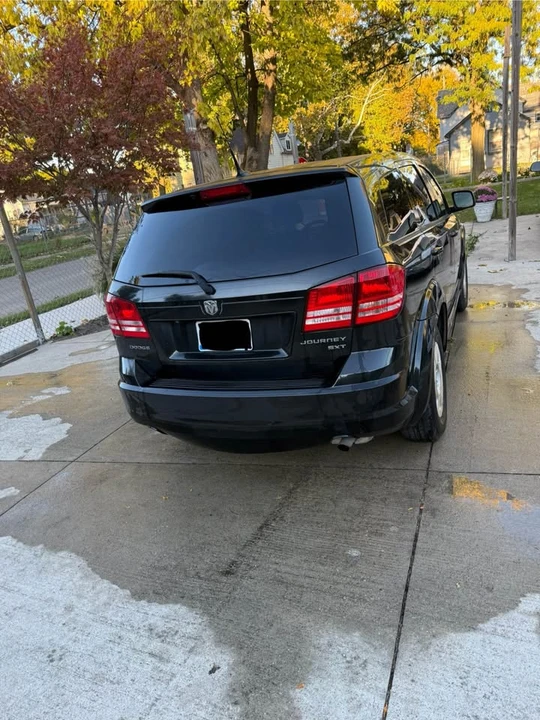 2010 Dodge Journey - Image 2 of 5