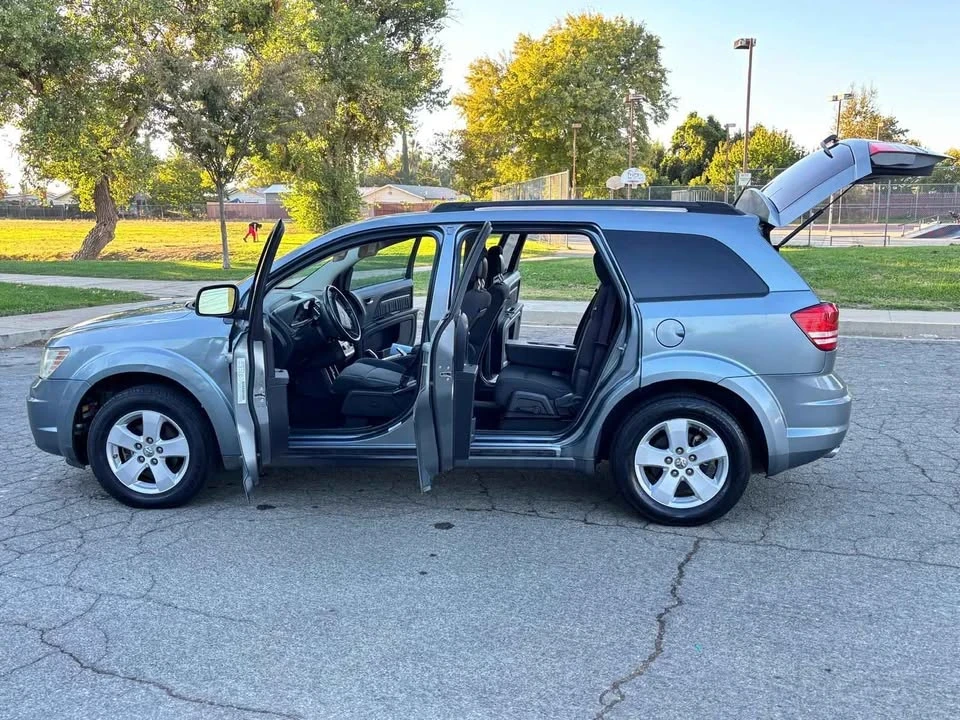 2010 Dodge Journey - Image 7 of 10