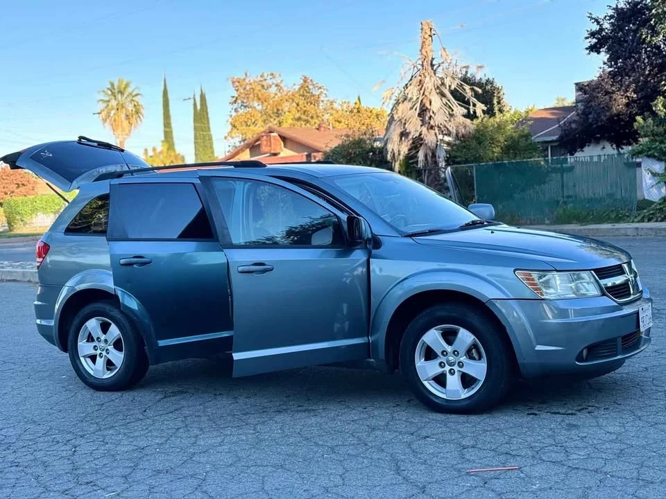 2010 Dodge Journey - Image 4 of 10