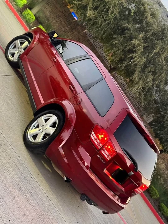 2010 Dodge Journey - Image 2 of 13