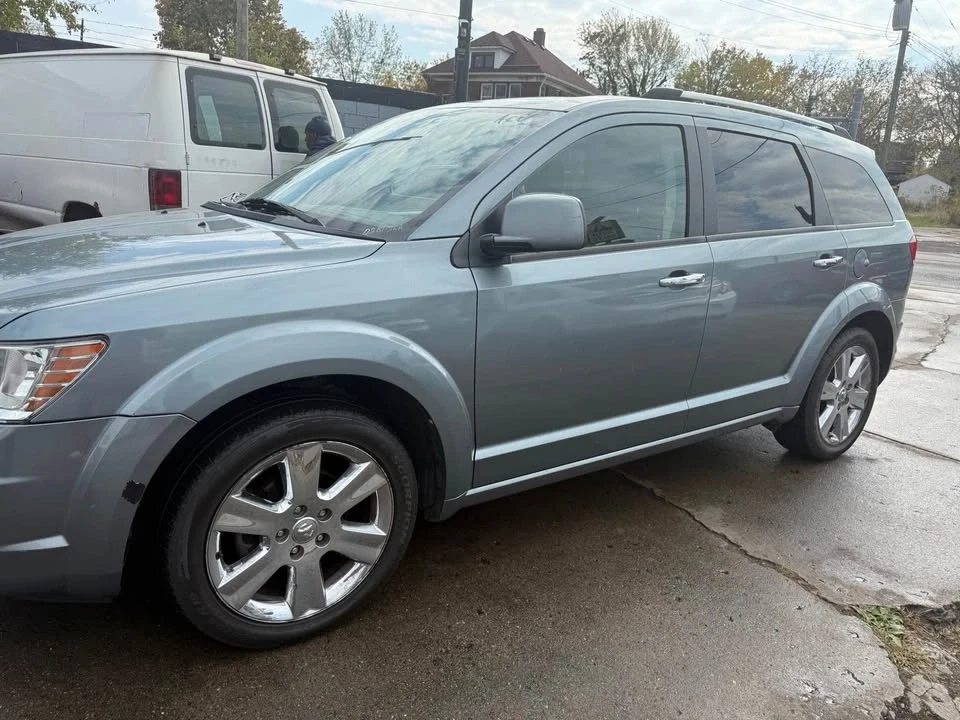 2010 Dodge Journey - Image 2 of 8