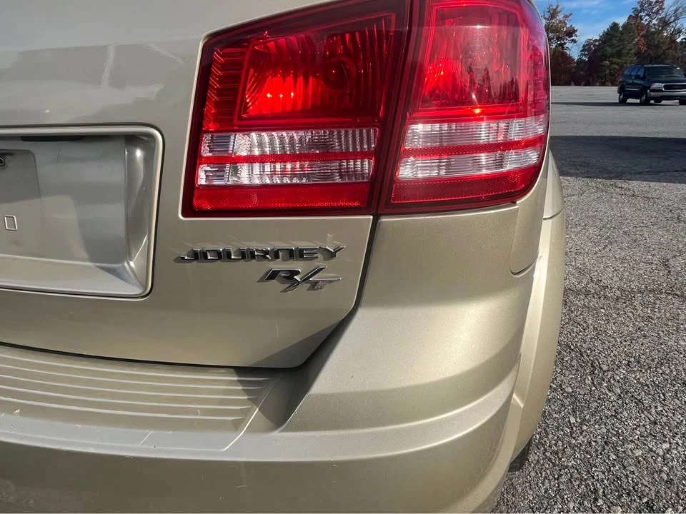 2010 Dodge Journey - Image 5 of 10
