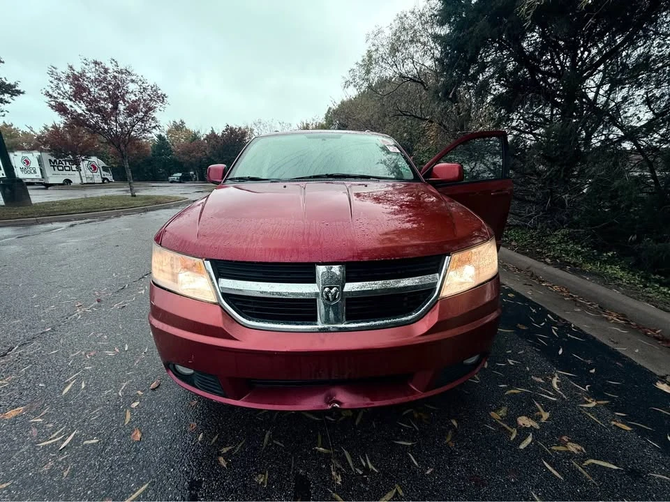 2010 Dodge Journey - Image 2 of 5