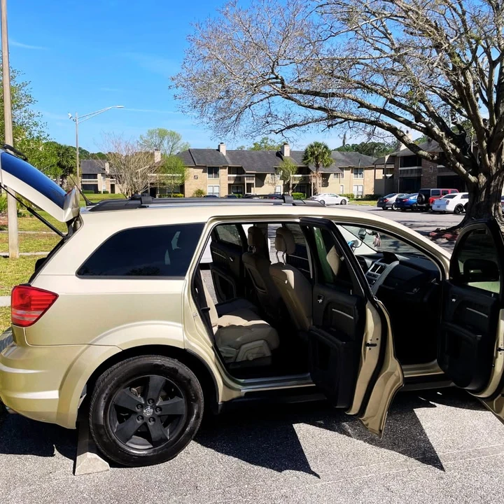 2010 Dodge Journey - Image 3 of 6