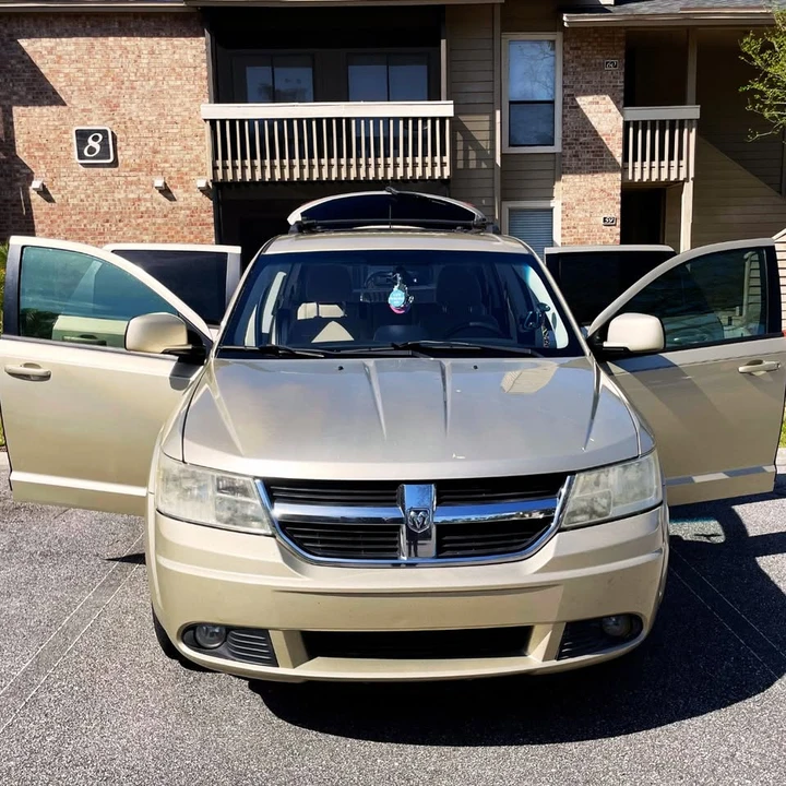 2010 Dodge Journey - Image 2 of 6