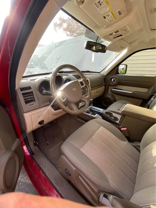 2010 Dodge Nitro - Image 6 of 8