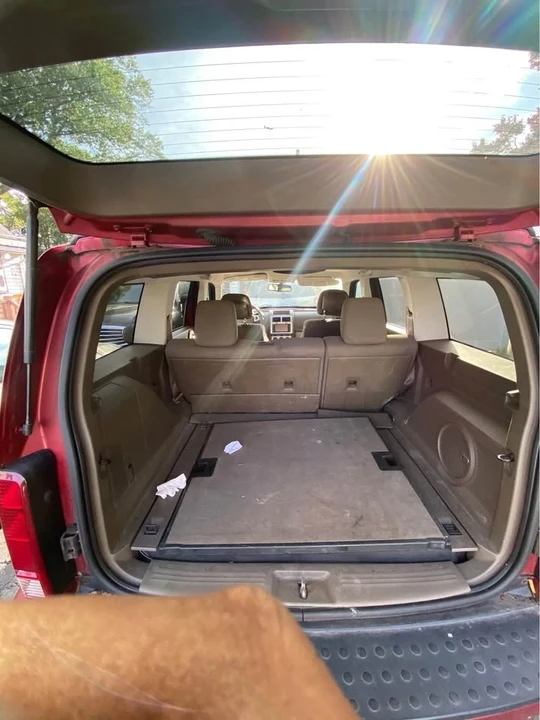 2010 Dodge Nitro - Image 8 of 8