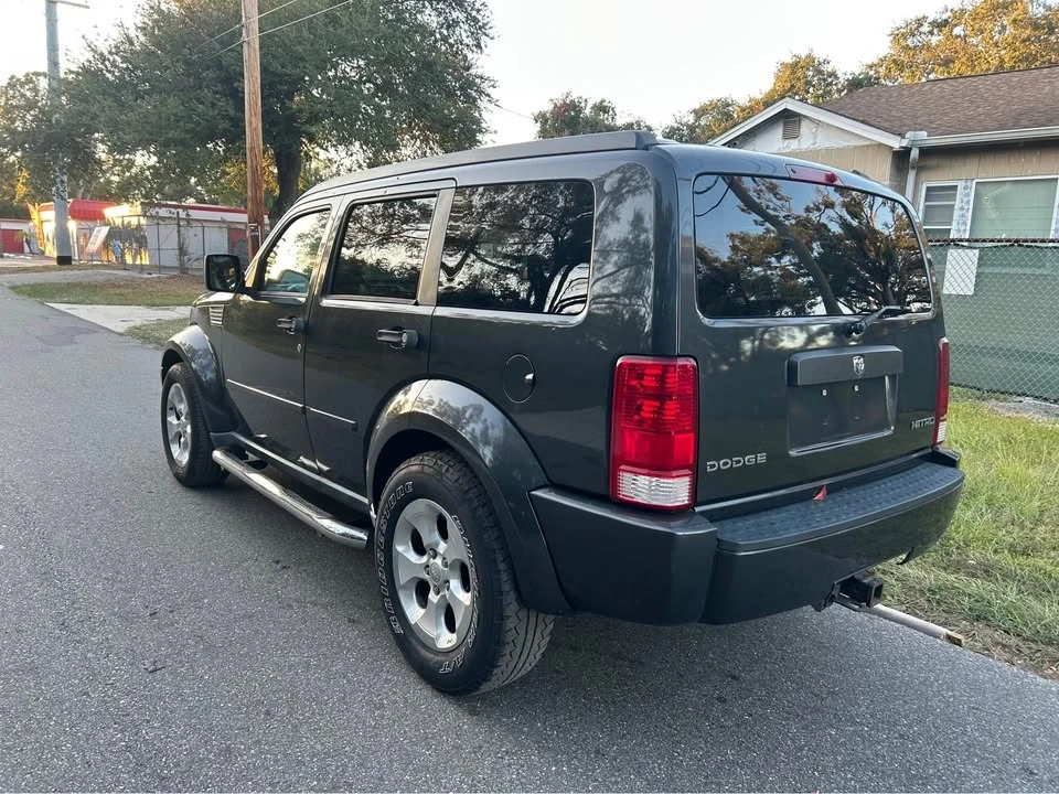 2010 Dodge Nitro - Image 6 of 11