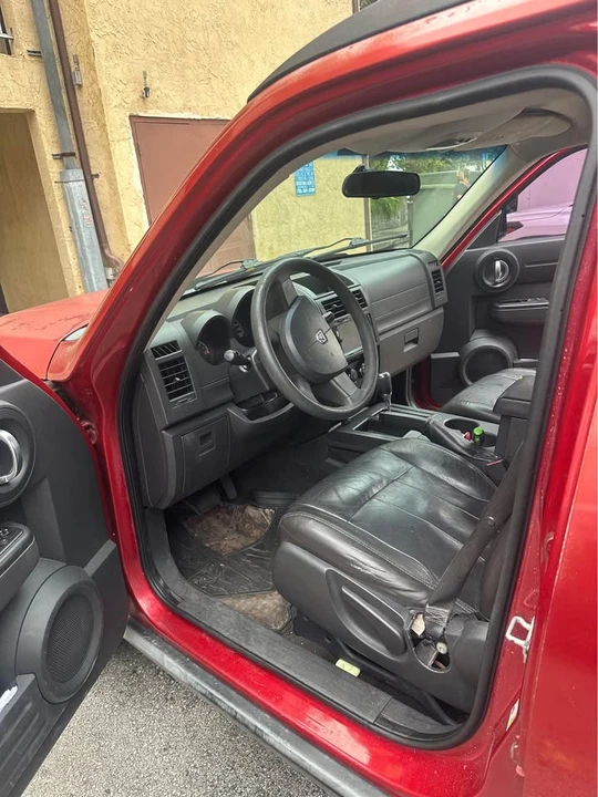 2010 Dodge Nitro - Image 5 of 7