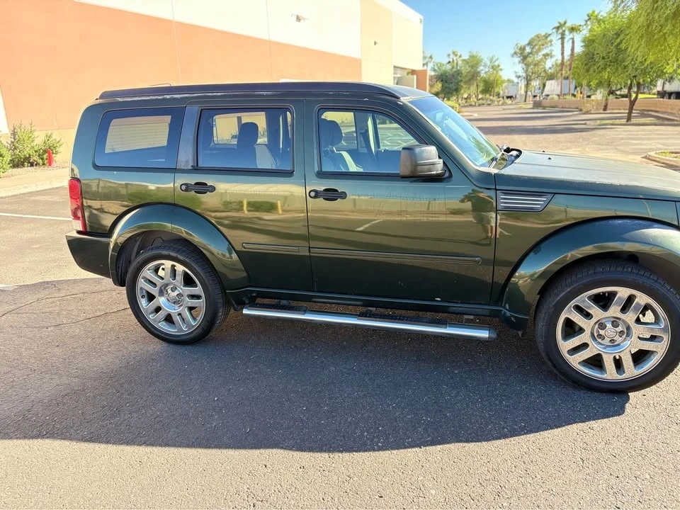 2010 Dodge Nitro - Image 2 of 6