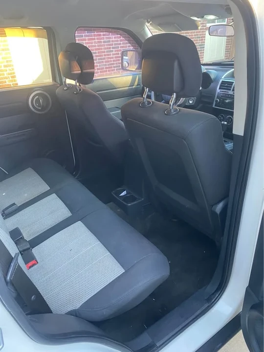 2010 Dodge Nitro - Image 8 of 9