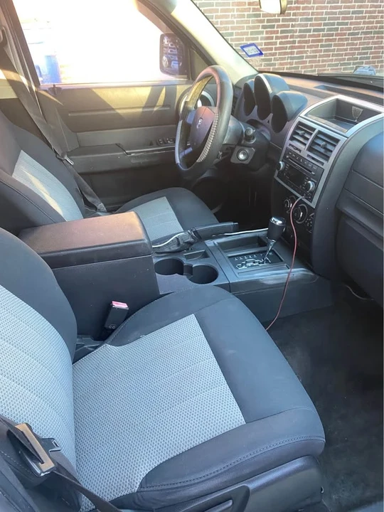 2010 Dodge Nitro - Image 7 of 9