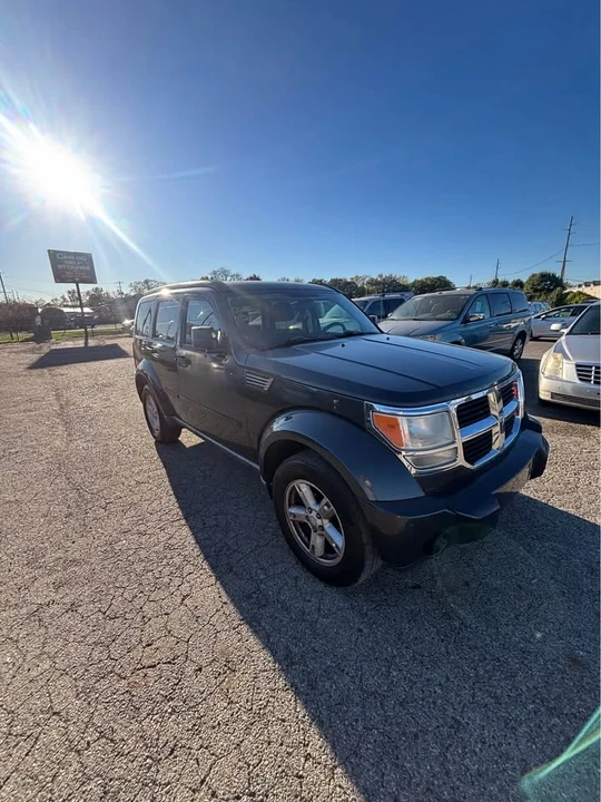 2010 Dodge Nitro - Image 2 of 11