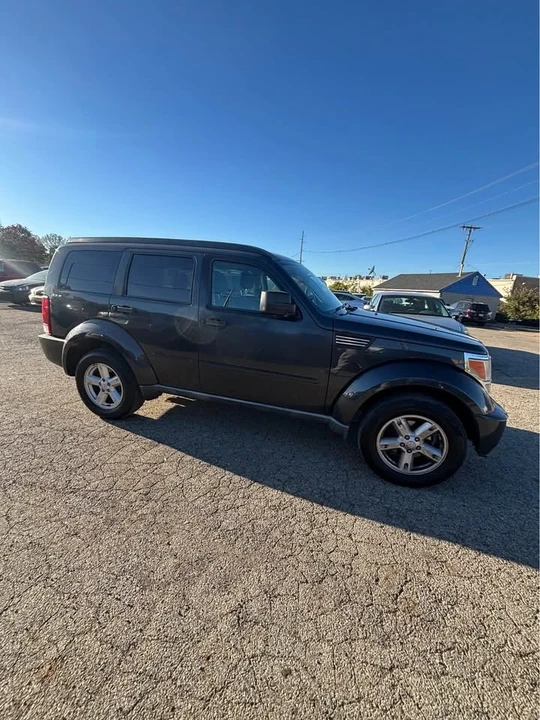 2010 Dodge Nitro - Image 3 of 11