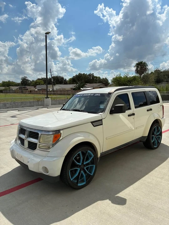 2010 Dodge Nitro - Image 2 of 8