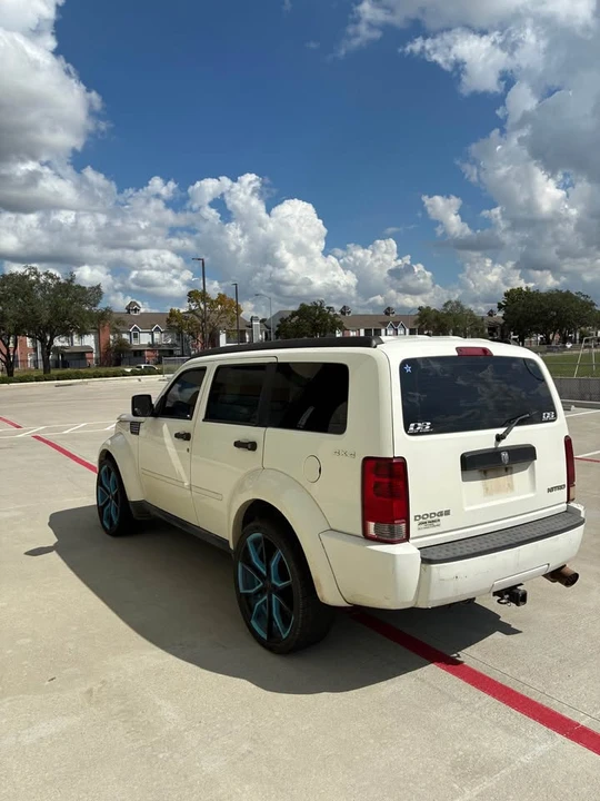 2010 Dodge Nitro - Image 7 of 8