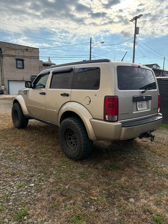 2010 Dodge Nitro - Image 4 of 10