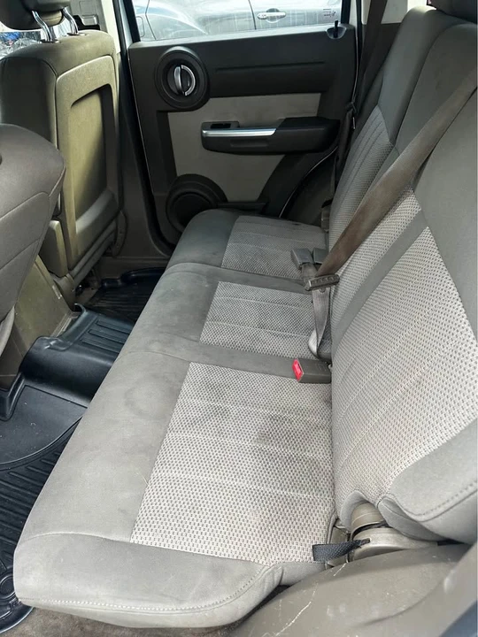 2010 Dodge Nitro - Image 8 of 10