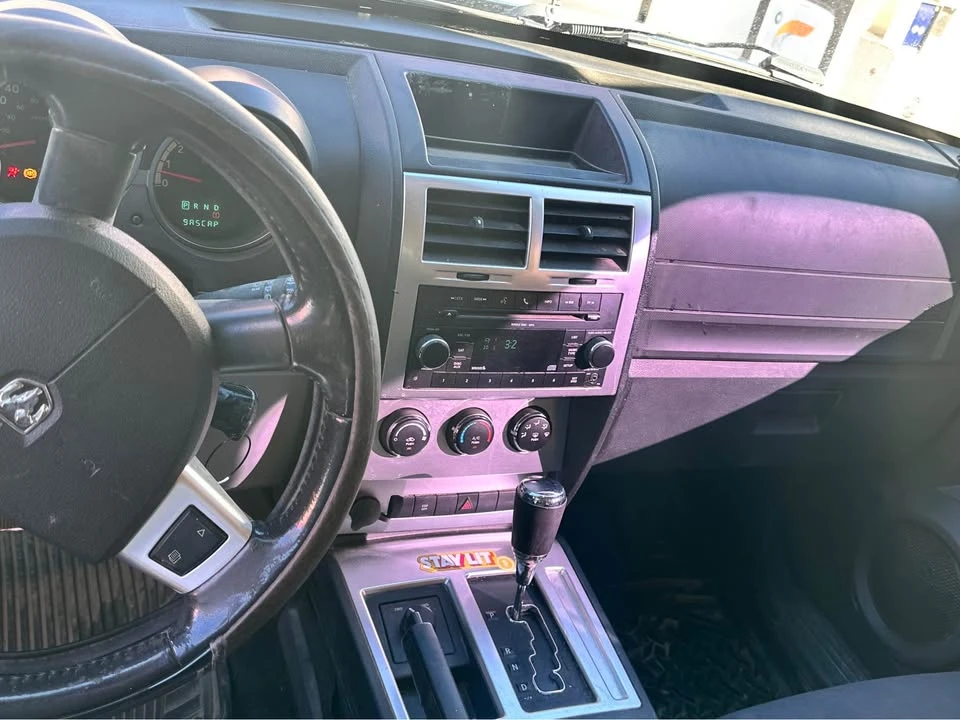 2010 Dodge Nitro - Image 4 of 5