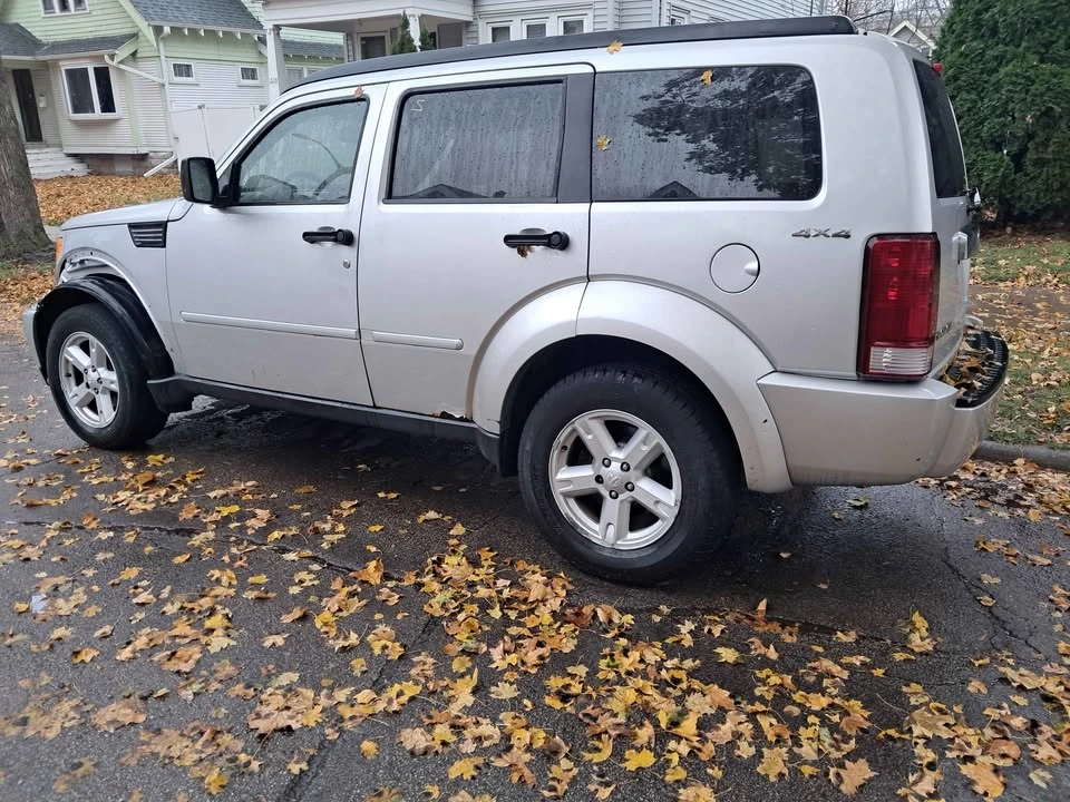 2010 Dodge Nitro - Image 4 of 12