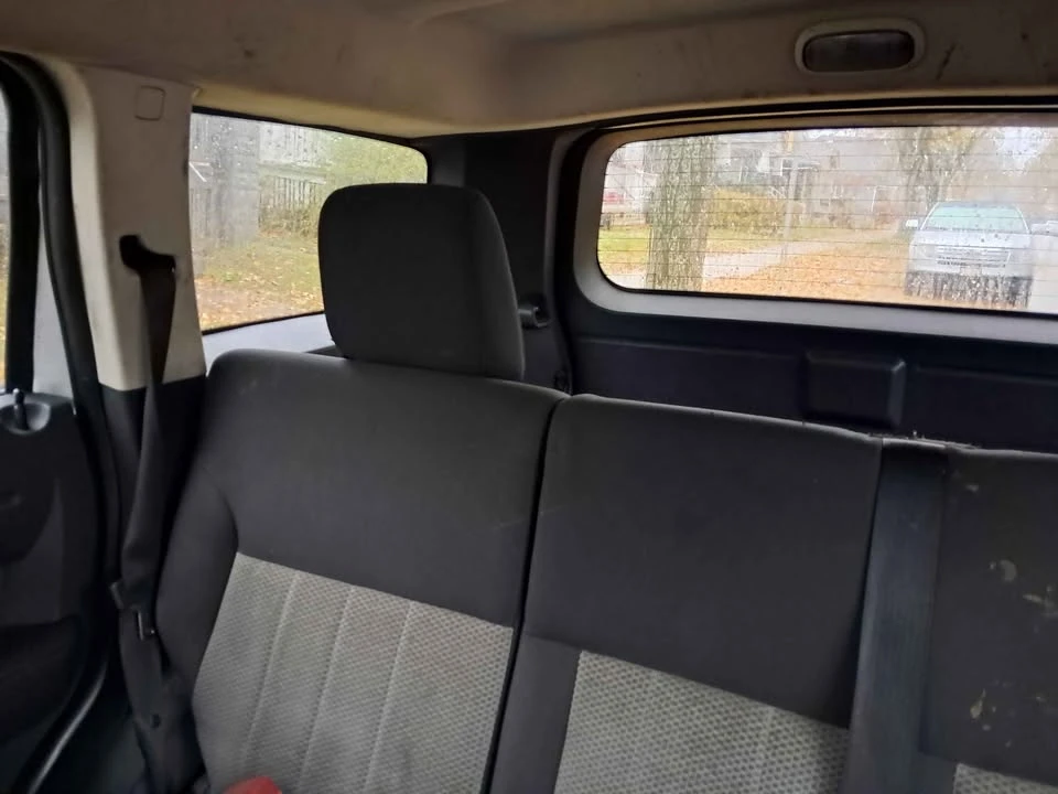 2010 Dodge Nitro - Image 10 of 12