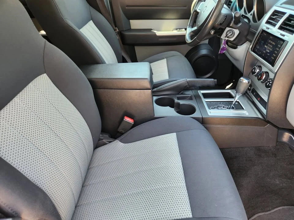 2010 Dodge Nitro - Image 11 of 15