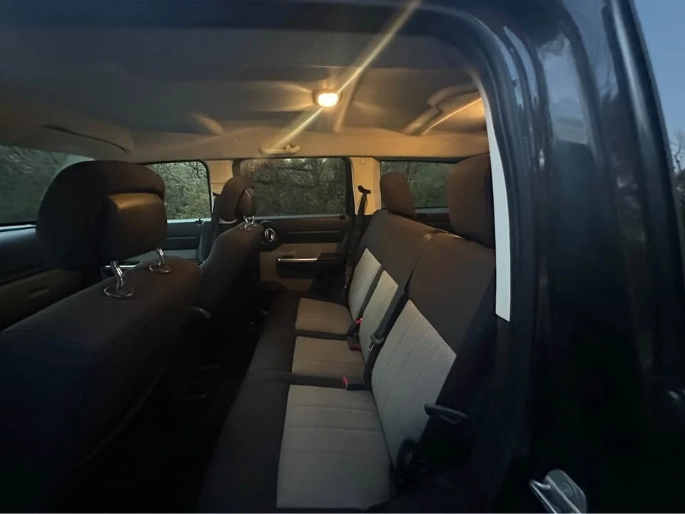 2010 Dodge Nitro - Image 18 of 19