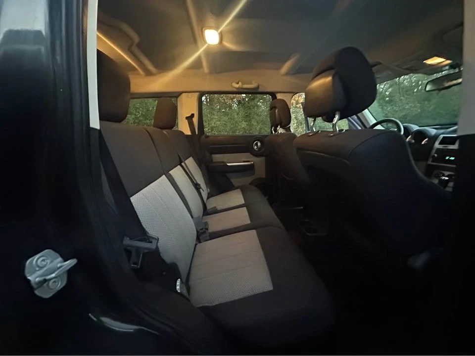 2010 Dodge Nitro - Image 13 of 19