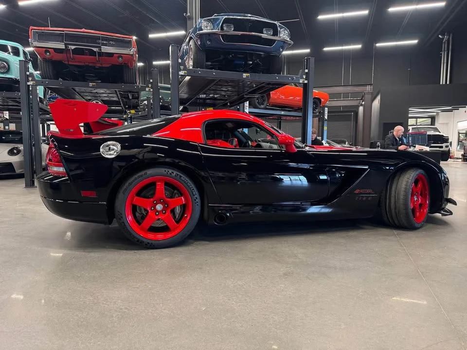 2010 Dodge Viper 4th Gen - Image 2 of 5