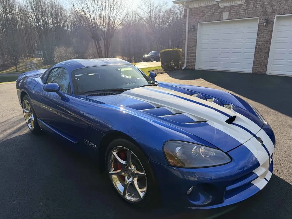 2010 Dodge Viper 4th Gen - Image 2 of 14
