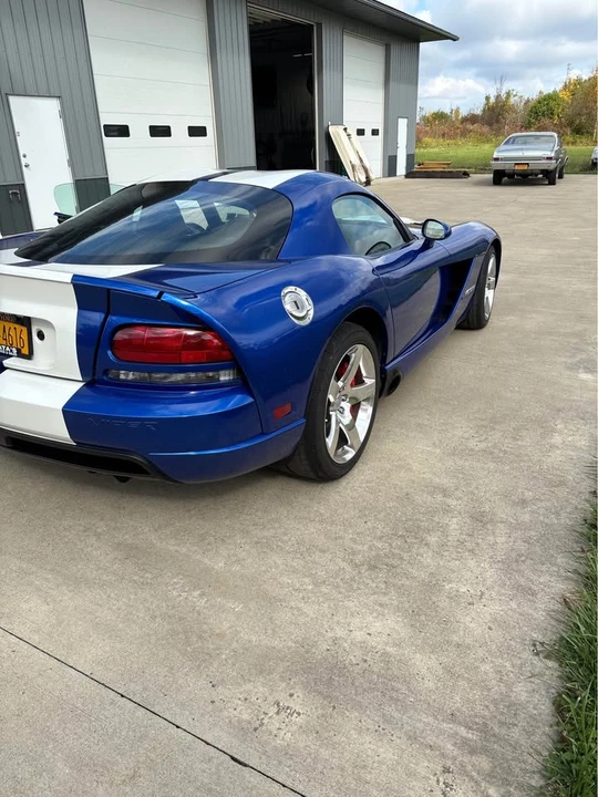 2010 Dodge Viper 4th Gen - Image 5 of 5