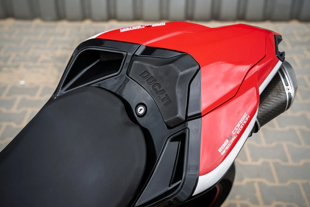2010 Ducati 1198 - Image 16 of 27